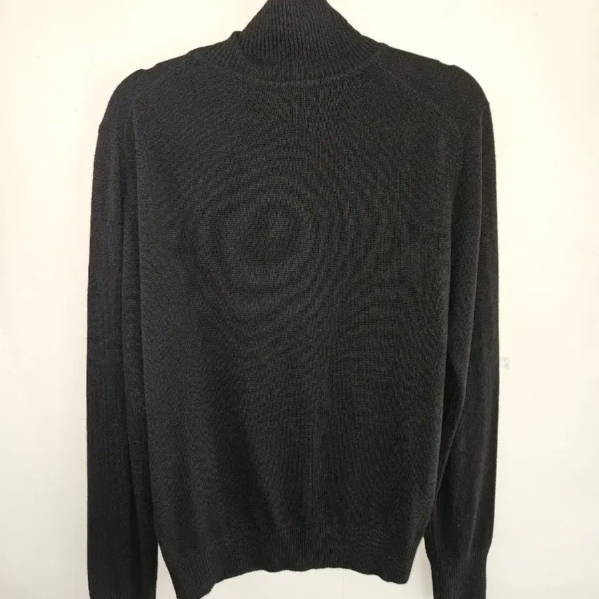 [BUNJANG] Dolce &amp; Gabbana Black Heart Embroidered Turtleneck Knit / 돌체앤가바나 블랙 하트 자수 터틀넥 니트