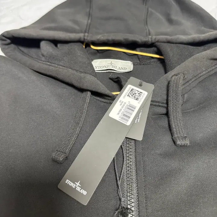 [SOLD OUT] [2XL]24SS 스톤아일랜드 블랙 후드집업
