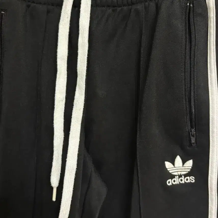 [BUNJANG] Adidas Three-Stripes Track Pants Black M / 아디다스 삼선 트레이닝 바지 블랙 M