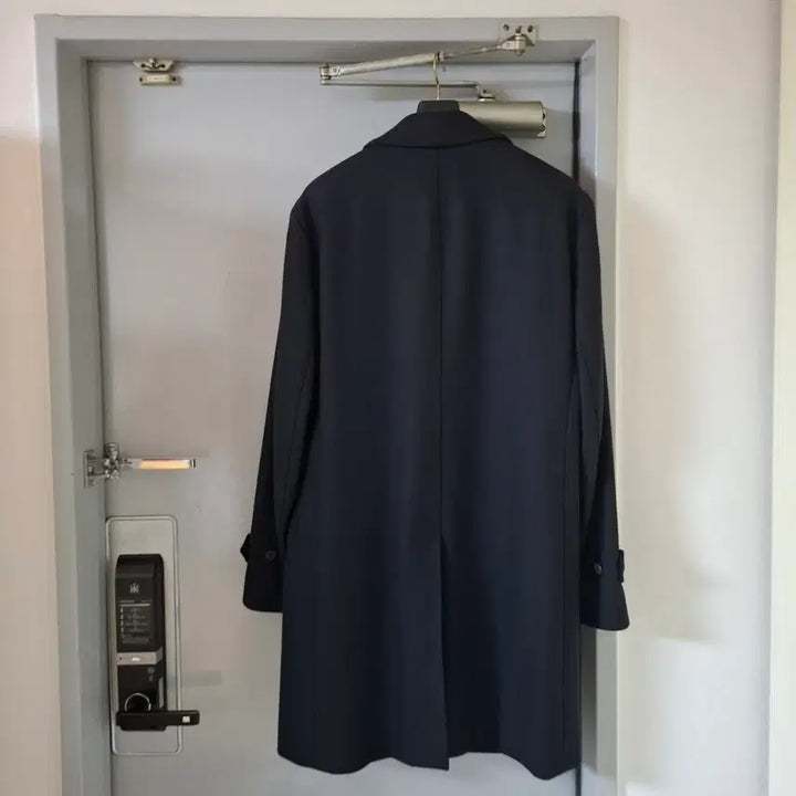 [SOLD OUT] 버버리 20SS 싱글 울코트 (새제품, 사이즈 105, 네이비 색상)