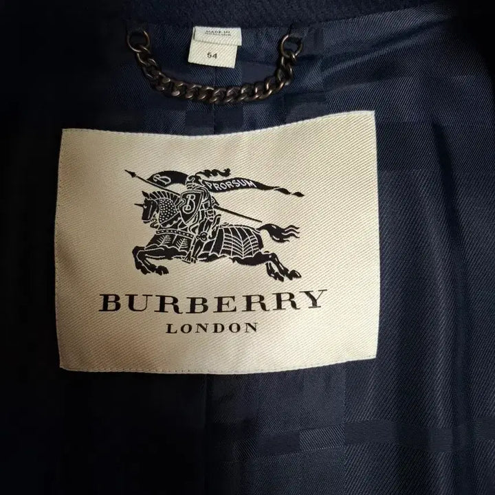 [SOLD OUT] 버버리 20SS 싱글 울코트 (새제품, 사이즈 105, 네이비 색상)