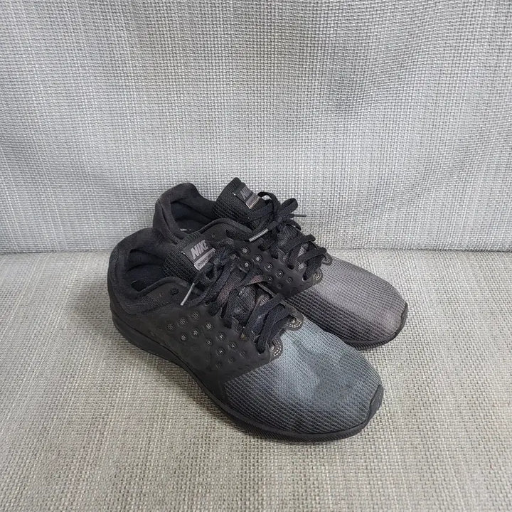 [BUNJANG] Nike Running Shoes 255 / 나이키 런닝화 255