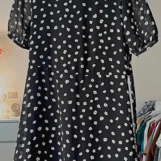 [BUNJANG] Daisy Pattern Mini Dress / 데이지 반팔 미니원피스