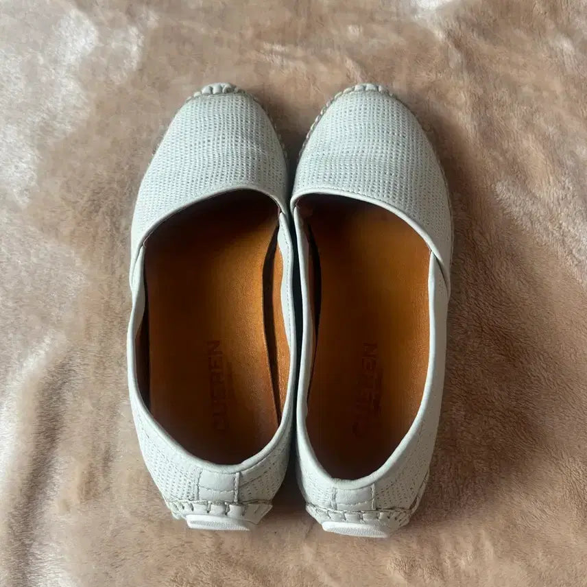 [SOLD OUT] 쿠에른 로퍼