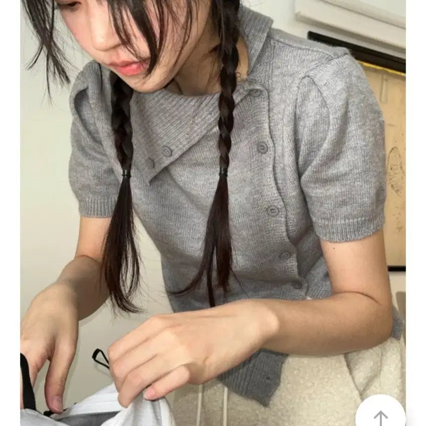 [BUNJANG] Kim A Hop Open Unbalanced Short-Sleeve Knit Top / 김아홉 오픈 언발 반팔 니트