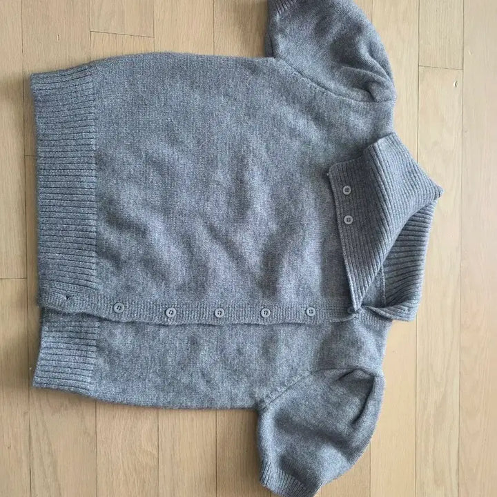 [BUNJANG] Kim A Hop Open Unbalanced Short-Sleeve Knit Top / 김아홉 오픈 언발 반팔 니트
