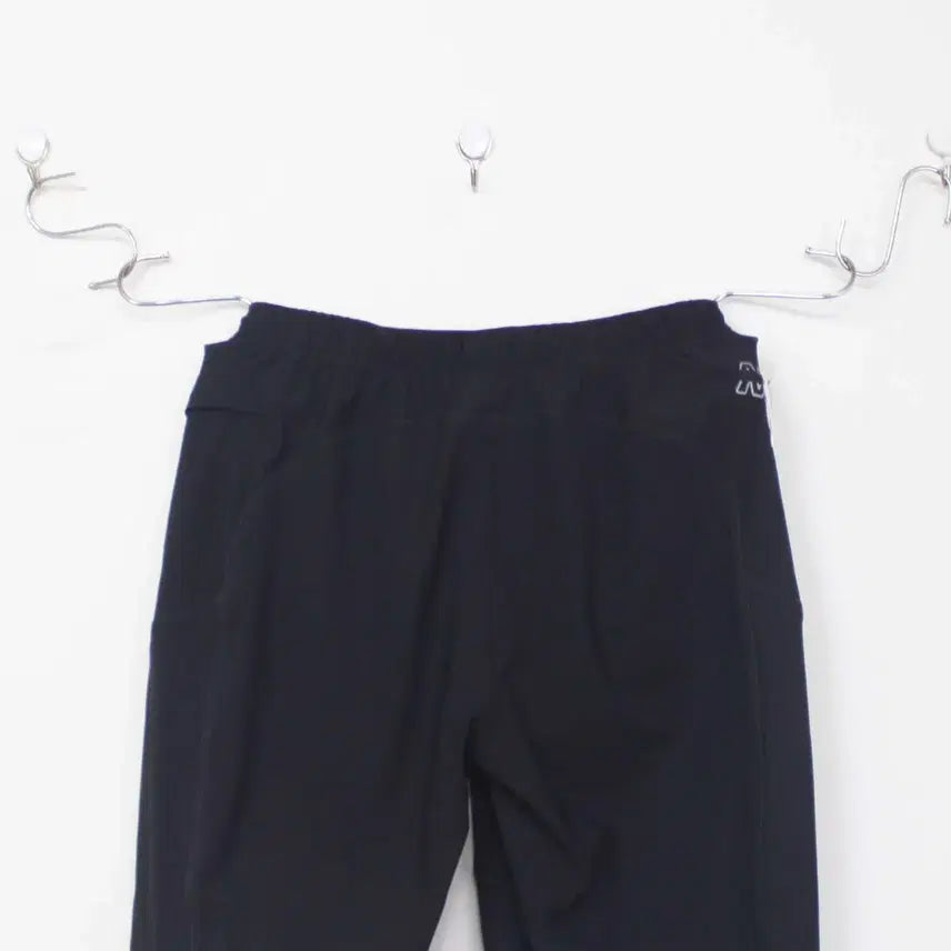[SOLD OUT] 정품] 몬츄라 여성 등산 바지 레저 5부 7부 팬츠 냉감 M사이즈 정인샵