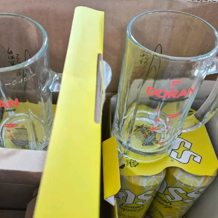 [SOLD OUT] 택포) 새상품 티원 카스 도란 맥주잔 일괄