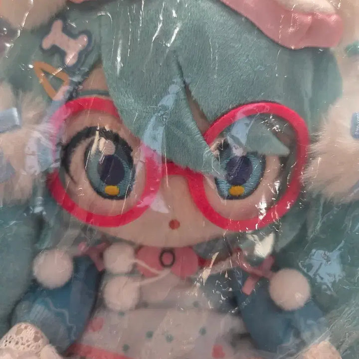 [BUNJANG] Good Smile Hatsune Miku Home Coord Figure with Cinnamoroll Eye Mask / 미개봉) 굿스마일 집코디 미쿠 인형(시나모롤 안대)