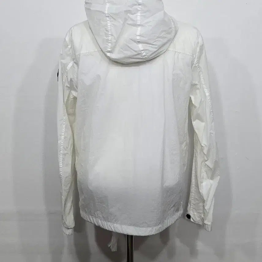 [SOLD OUT] [95] 내셔널지오그래픽 여름 바람막이