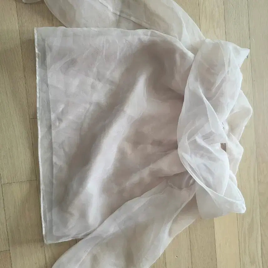 [BUNJANG] Fairy Organza Off-Shoulder Top / 페어리 오간자 오프숄더