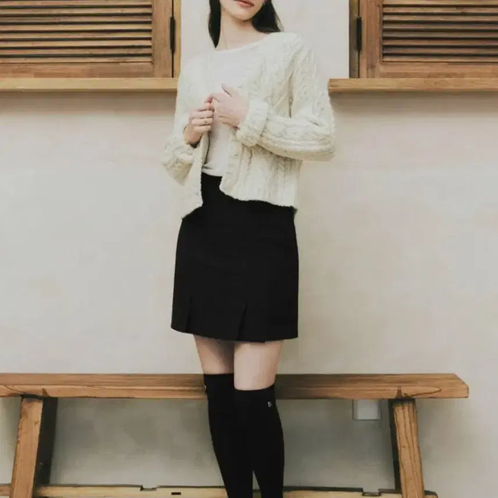 [BUNJANG] B.Collecter Dive Pleated Skirt Black (Size S) / 비콜렉터 다이브 핀턱 스커트 블랙 s