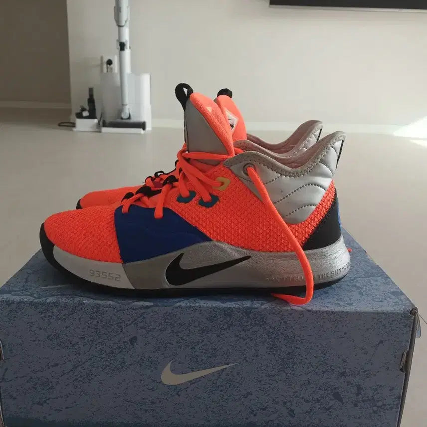 [SOLD OUT] 나이키 PG3 나사 콜라보 농구화 250