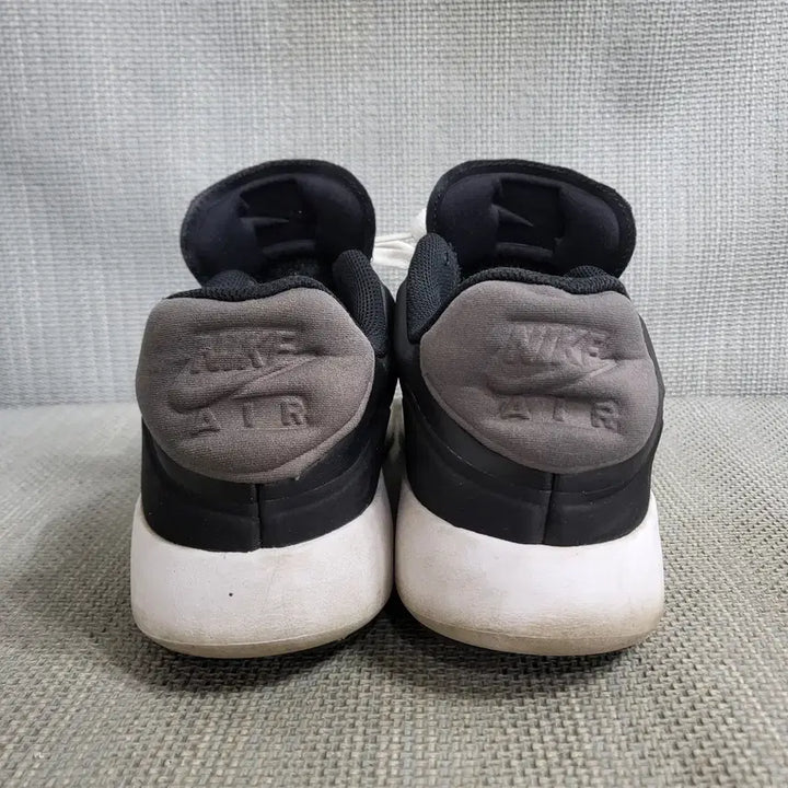 [SOLD OUT] 나이키 에어맥스 운동화 275
