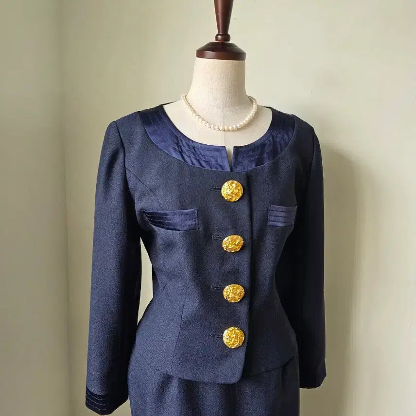 [BUNJANG] Navy Satin Gold Button Set / 네이비 새틴 포인트 볼드 금장 단추 셋업