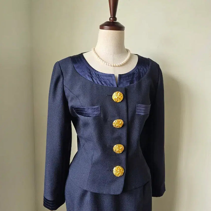 [BUNJANG] Navy Satin Gold Button Set / 네이비 새틴 포인트 볼드 금장 단추 셋업