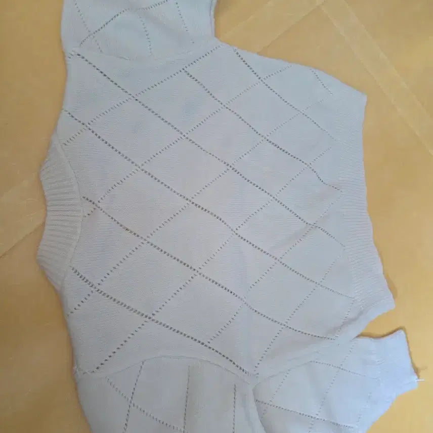 [BUNJANG] Diamond Pattern Embroidered Cardigan / 다이아 패턴 자수 가디건 아이보리