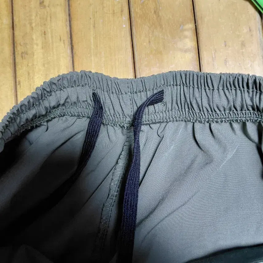 [BUNJANG] Khaki Cargo Shorts / 카키색 카고 반바지 5부