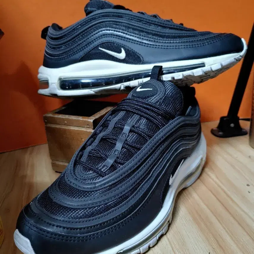 [SOLD OUT] 나이키 에어맥스97(US8표기260 추천사이즈255)