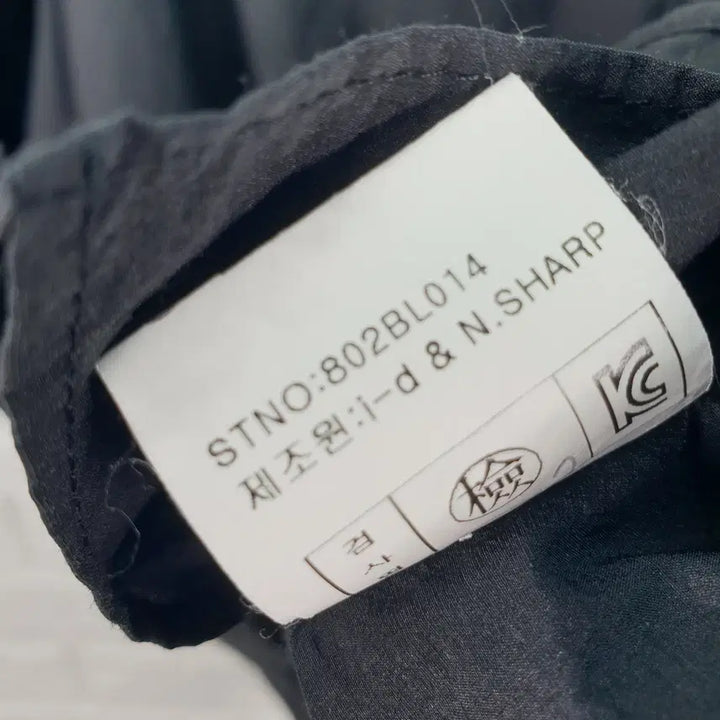 [BUNJANG] F Ruffle Collar Blouse / [F]블루아이디 러플 카라 바스락 블라우스