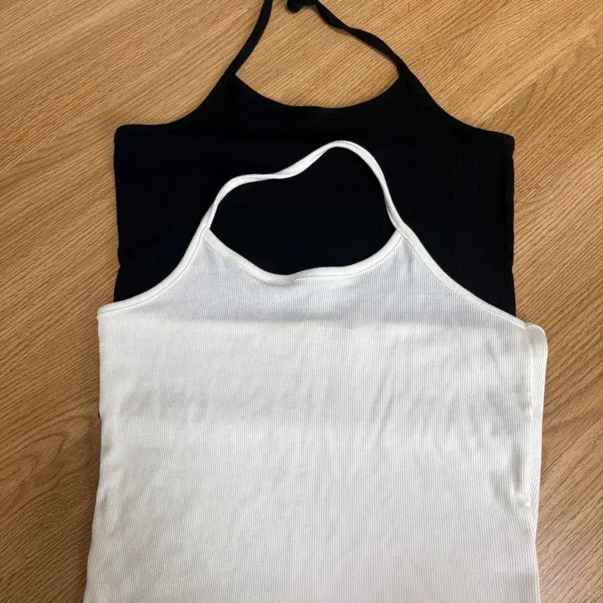 [BUNJANG] French Of Layered Halter Neck Top Bundle Set / 프렌치오브 네트 레이어드 홀터넥 블랙+화이트