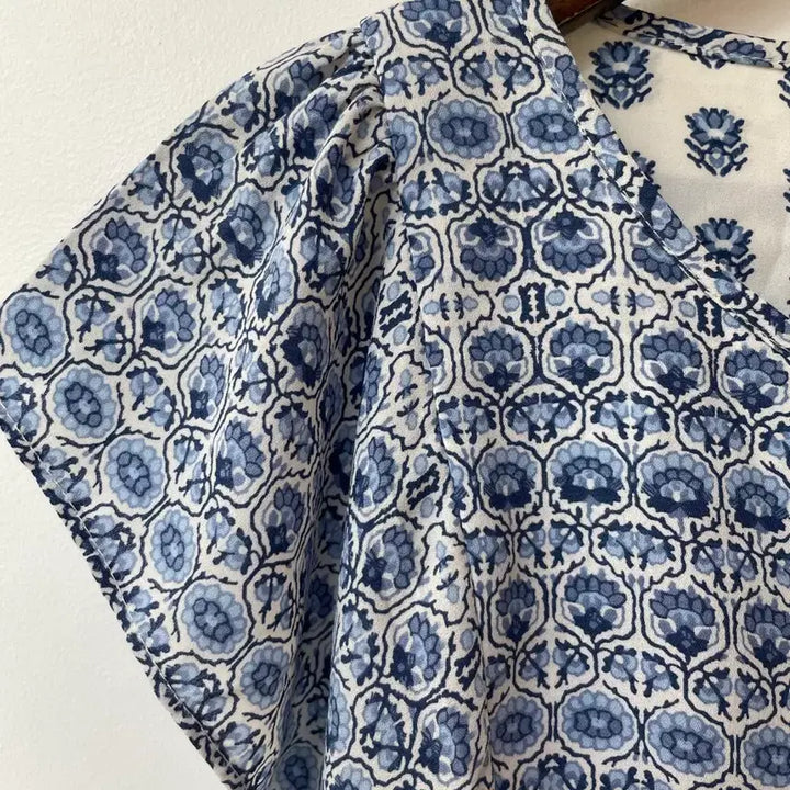 [BUNJANG] GAP Blue Patterned Short Sleeve Blouse / GAP 갭 블루 패턴 반팔 블라우스 XS