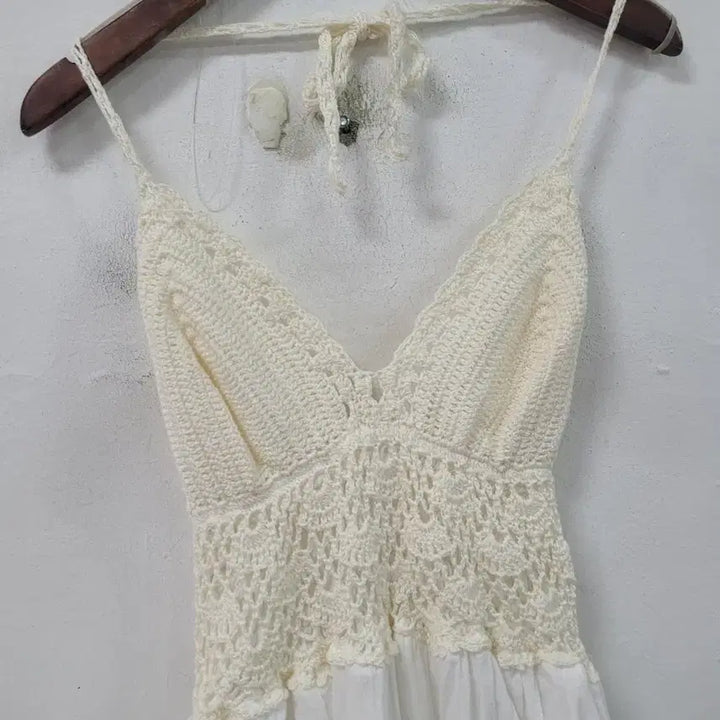 [BUNJANG] White Halter Neck Crochet Long Dress / 화이트 홀터넥 크로셰 롱 원피스