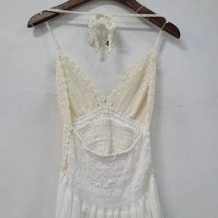 [BUNJANG] White Halter Neck Crochet Long Dress / 화이트 홀터넥 크로셰 롱 원피스