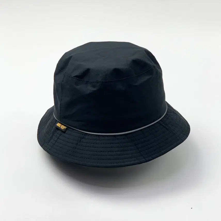 [BUNJANG] Asics Gore-Tex Ear Flap Bucket Hat / [OS/정품] 00s 아식스 고어텍스 기모 귀마개 버킷햇