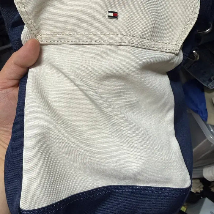 [BUNJANG] Tommy Hilfiger 1985 Crossbody Bag / 타미힐피거 1985 크로스백