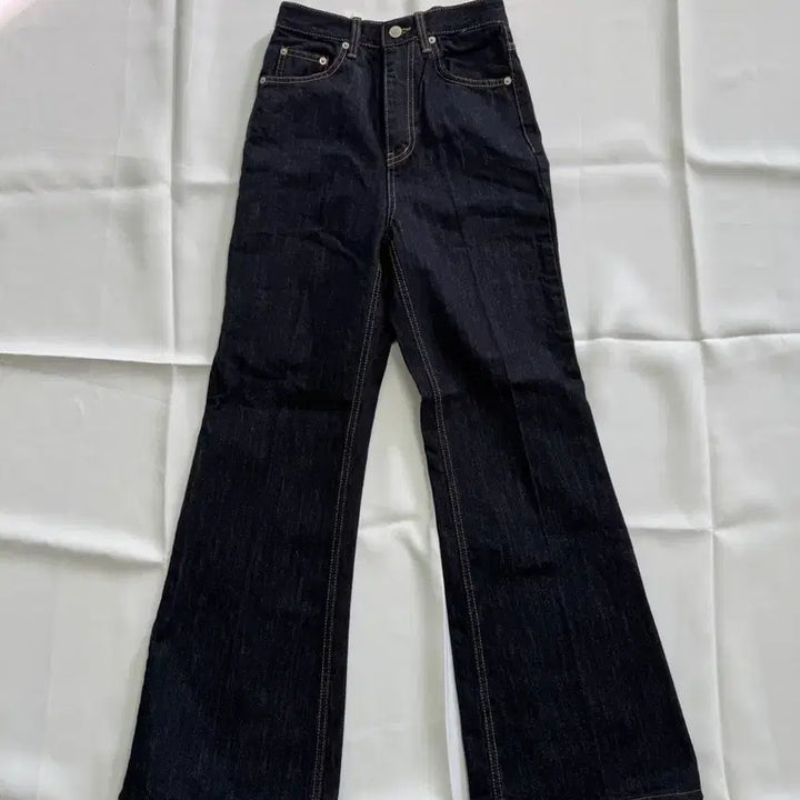 [BUNJANG] Unbranded Bootcut Denim Pants / 생지 부츠컷 데님 팬츠