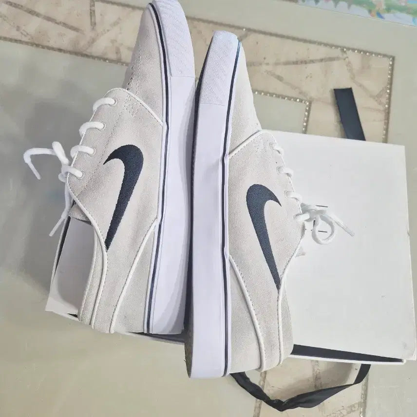 [BUNJANG] Nike SB Stefan Janoski Beige Skateboarding Shoes / 나이키 SB 스테판 야노스키 스케이트보드화 베이지