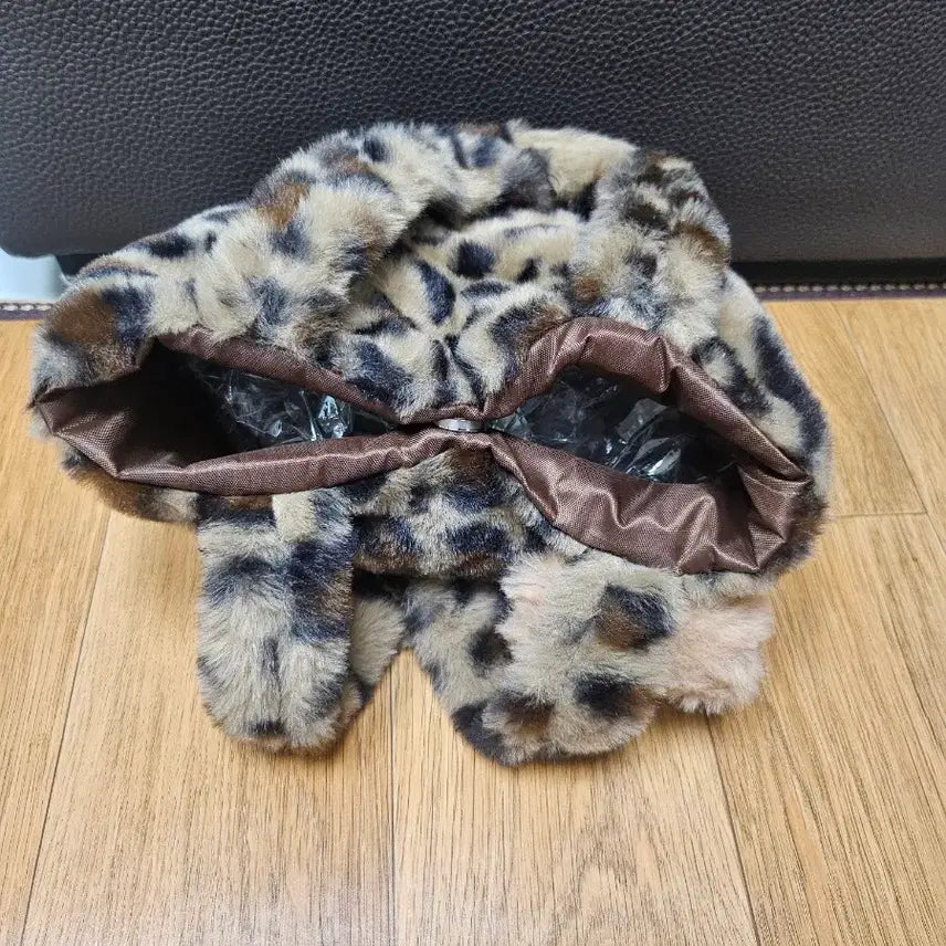 [BUNJANG] Kitty Leopard Fur Tote Bag / 키티 레오파드 퍼 가방 토트백