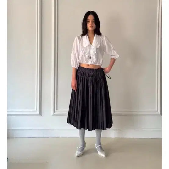 [SOLD OUT] 노이어덜트 행거치프 블라우스