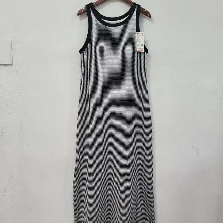[SOLD OUT] 새상품) 유니클로 스트라이프 롱 원피스 브라캡