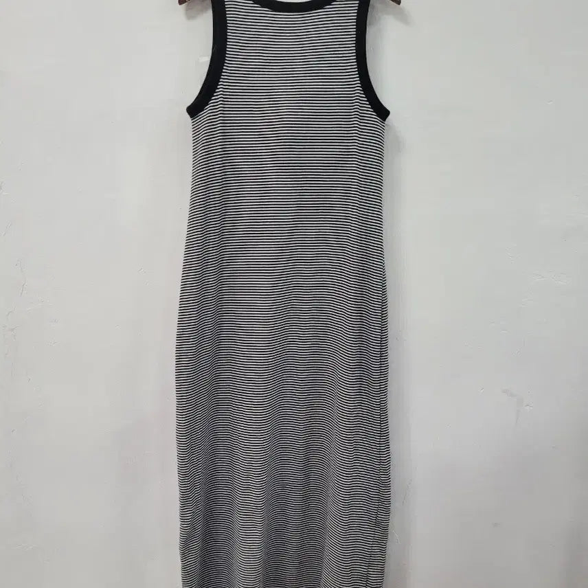[SOLD OUT] 새상품) 유니클로 스트라이프 롱 원피스 브라캡
