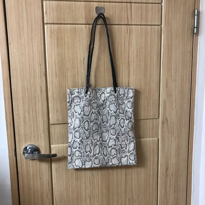 [BUNJANG] Python Skin Shoulder Bag / python skin Shoulder bag