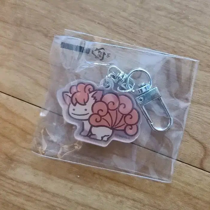 [SOLD OUT] 포켓몬스터 식스테일 아크릴 키링