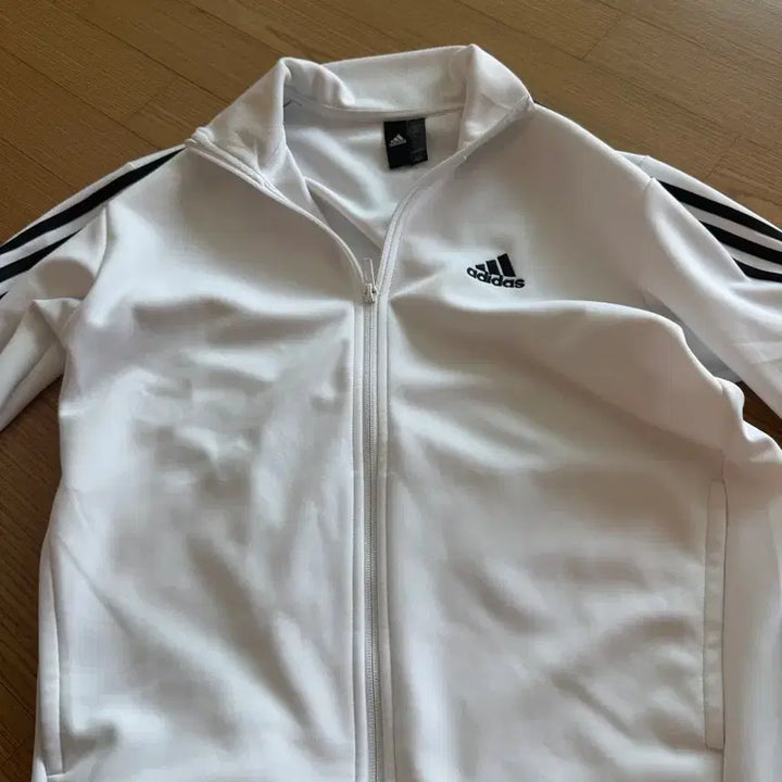 [SOLD OUT] 아디다스 흰색 져지