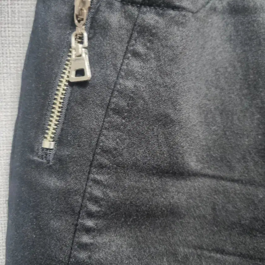 [BUNJANG] Black Side Zipper Women&