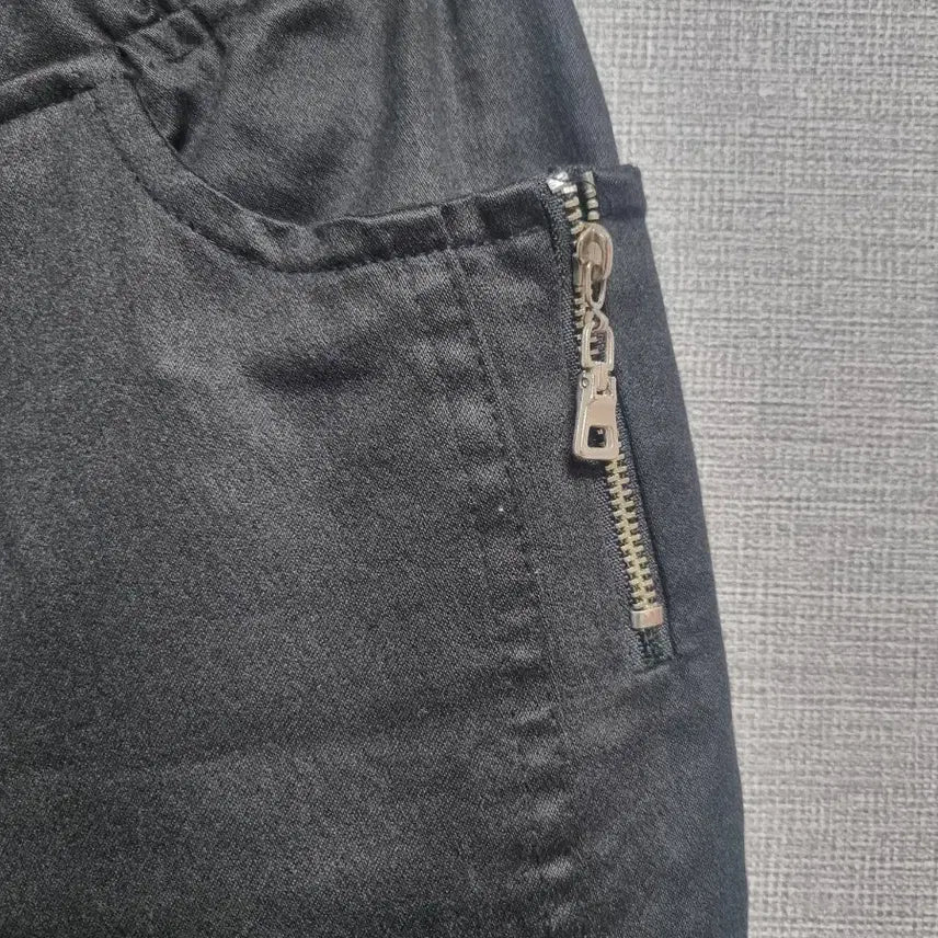 [BUNJANG] Black Side Zipper Women&