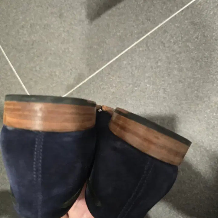 [BUNJANG] Grenson Navy Suede Tassel Loafers / grenson 그렌슨 네이비 스웨이드 테슬 로퍼