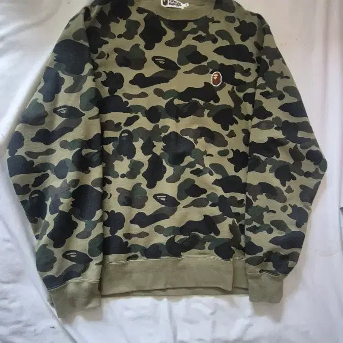 [BUNJANG] BAPE First Camo Sweatshirt / 베이프 퍼스트 카모