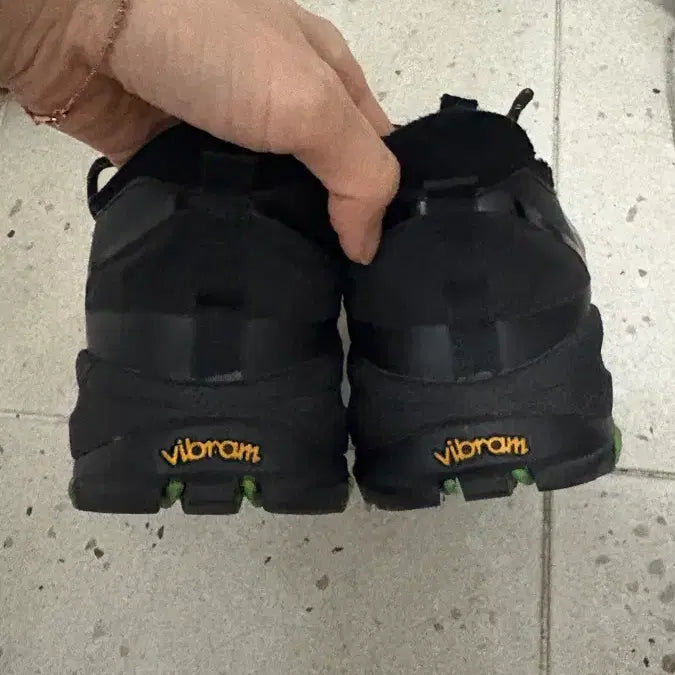 [SOLD OUT] 로우클래식 비브람 블랙 230