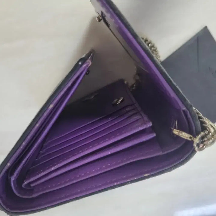 [BUNJANG] Metrocity Quilted Chain Wallet / (정품) 메트로시티 퀼팅 체인 지갑 / 보증서 포함 급처