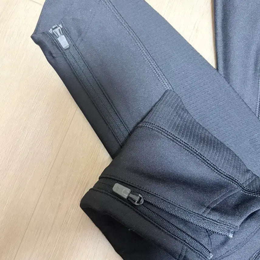 [SOLD OUT] 언더아머 여성 레깅스 블랙 S
