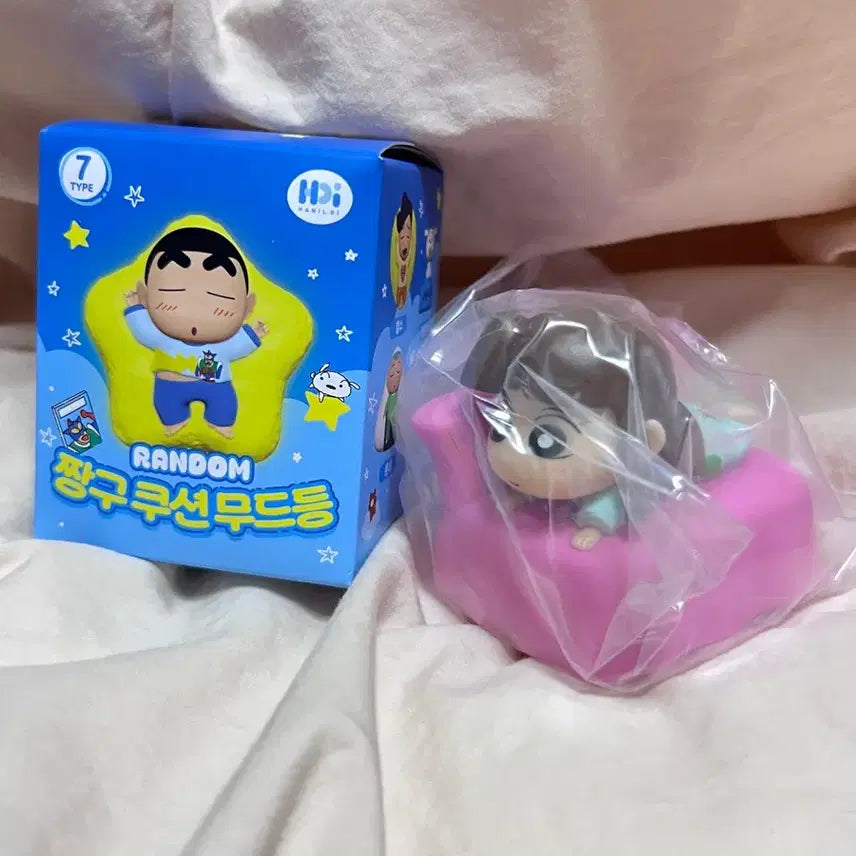 [SOLD OUT] 짱구는 못말려 짱구쿠션무드등 - 히든 수지