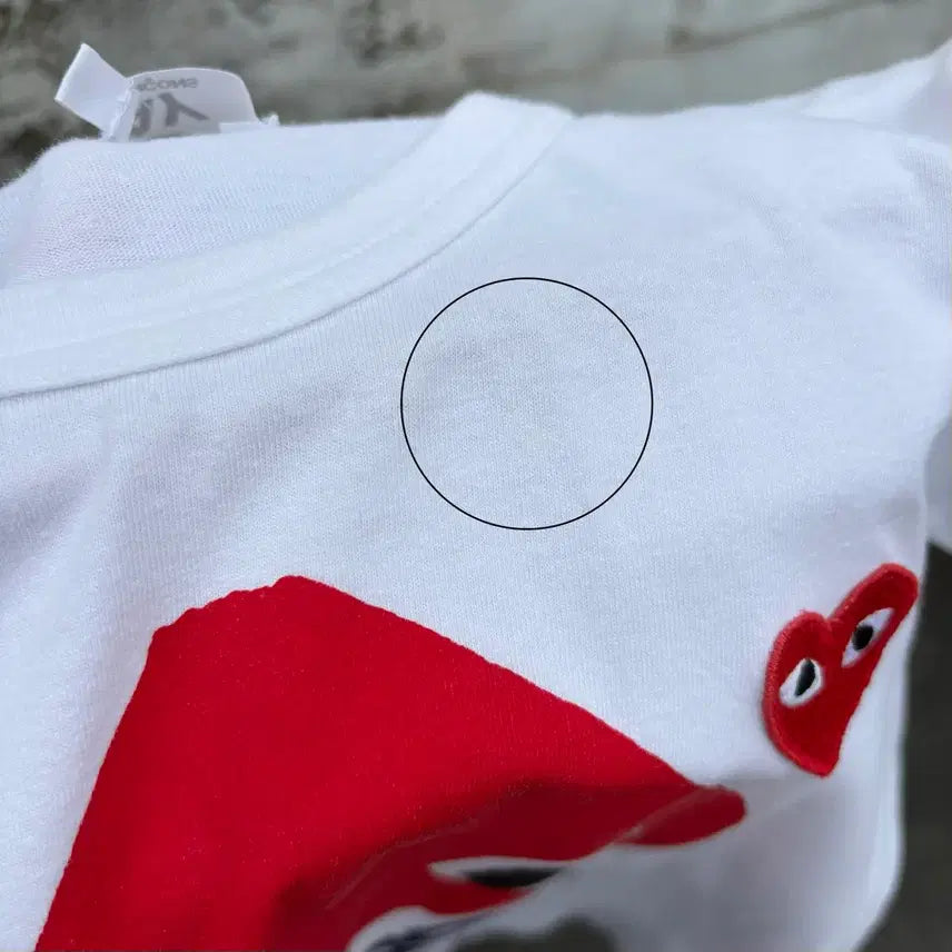 [BUNJANG] Comme des Garcons Double Heart Dot Short Sleeve T-shirt / Comme des Garcons 꼼데가르송 더블 하트 도트 반팔 티셔츠
