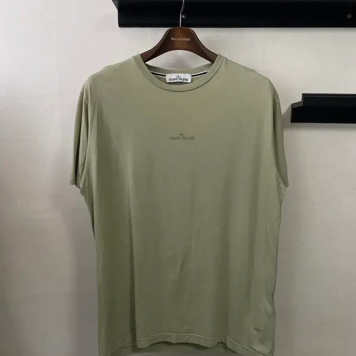 [SOLD OUT] 스톤아일랜드 반팔 티셔츠 카키 L