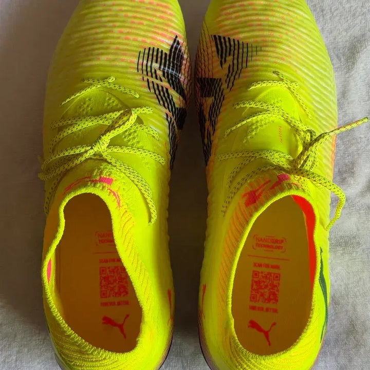 [BUNJANG] Puma Future 8 Ultimate FG Soccer Cleats / 푸마 퓨쳐 8 얼티메이트 FG 옐로우 얼러트 블랙